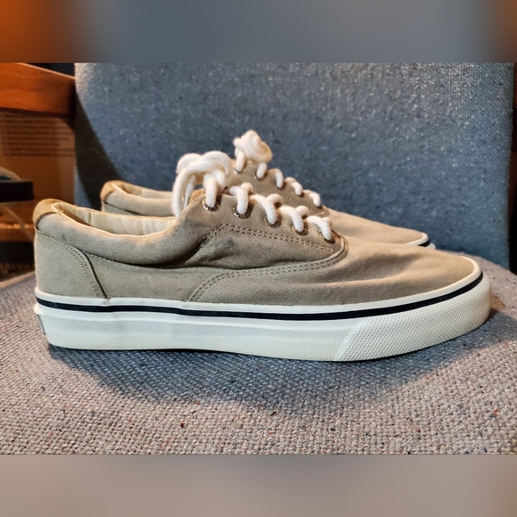 Sperry Sneakers Sz 8 Mens - Picture 3 of 10